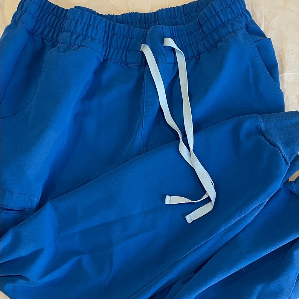 Figs uman relaxed women’s joggers, royal blue